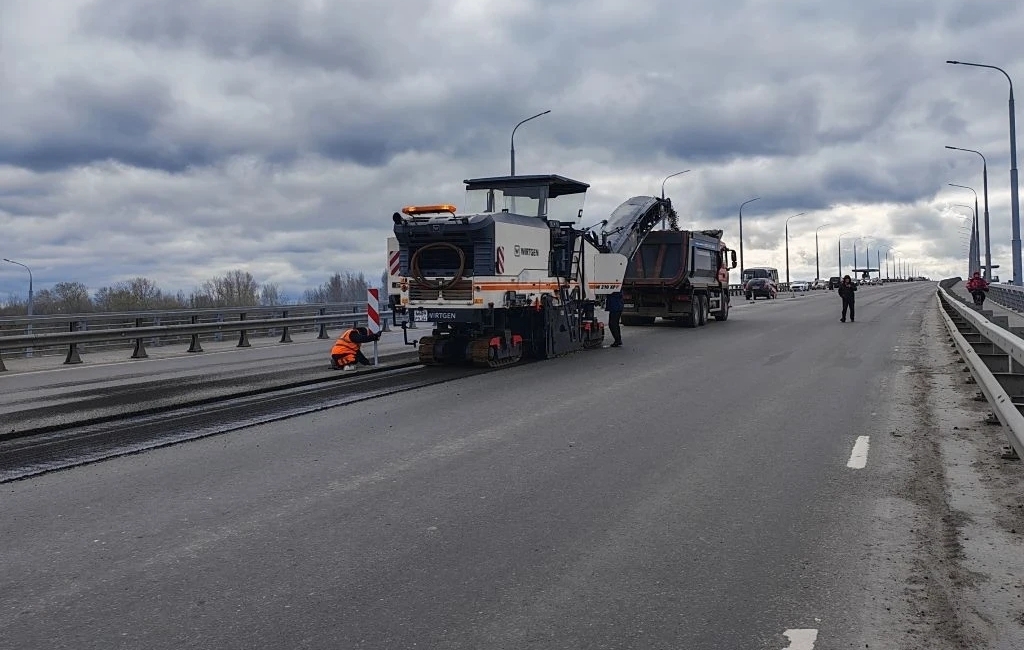 Раскатали до дыр и колеи: в Балакове начался долгожданный ремонт моста Победы